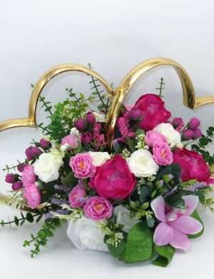 Decor masina pentru nunta, inimioare decorate cu flori, alb & ciclam – ILIF306022
