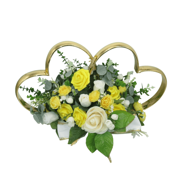 Decor masina pentru nunta inimioare decorate cu flori galben alb ILIF306004 1