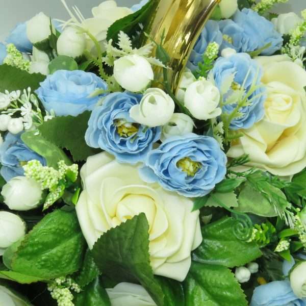 Decor masina pentru nunta verighete decorate cu flori bleu verde alb ILIF306003 2