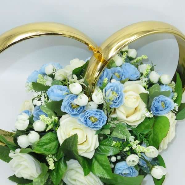 Decor masina pentru nunta verighete decorate cu flori bleu verde alb ILIF306003 3