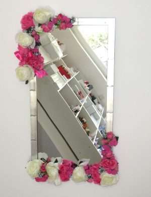 Oglinda miresei lucrata cu flori de matase – ILIF306024