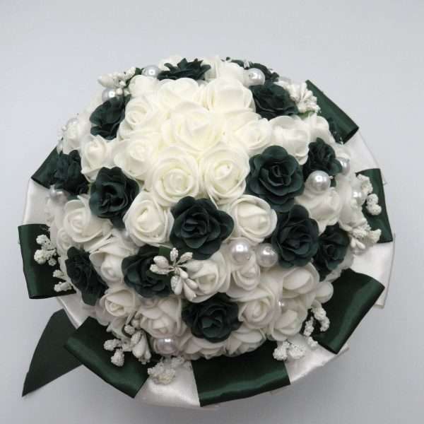 Buchet mireasa cu flori de spuma verde inchis alb ILIF307152 4