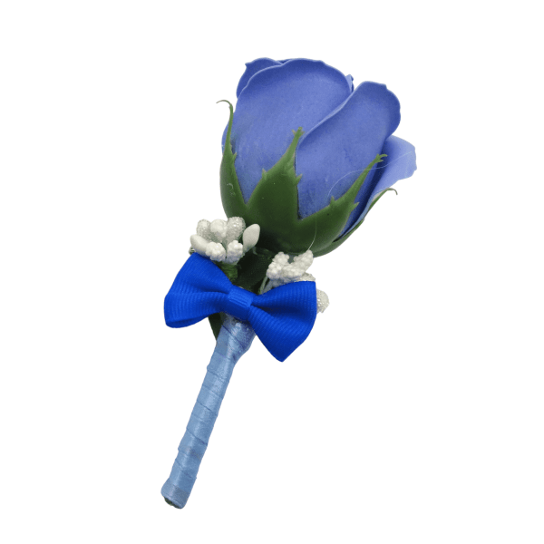 Cocarda de pus in piept cu trandafir de sapun albastru ILIF307165 1