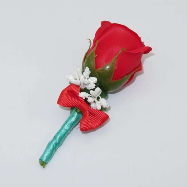 Cocarda de pus in piept cu trandafir de sapun rosu ILIF307054 2