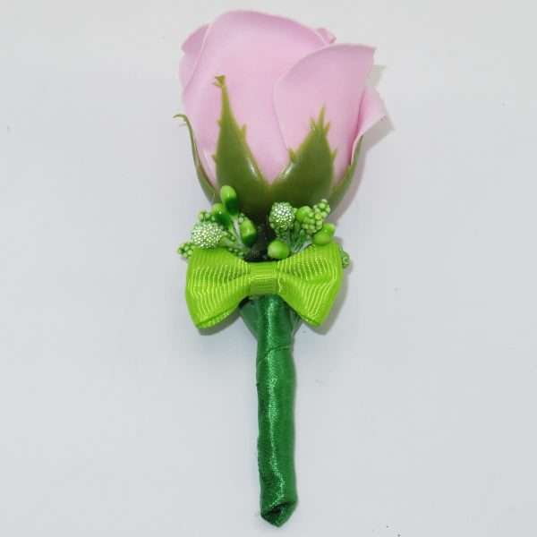 Cocarda de pus in piept cu trandafir de sapun roz ILIF307055 2