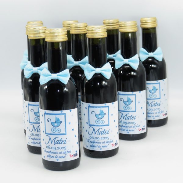 Marturie botez baietel, sticluta vin cu eticheta personalizata - ILIF307133 - imagine 3