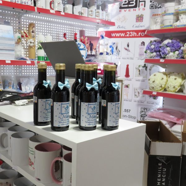 Marturie botez baietel, sticluta vin cu eticheta personalizata - ILIF307133 - imagine 12
