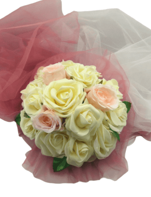 Decor masina pentru nunta cu tulle si trandafiri din spuma, roz-alb – ILIF308008