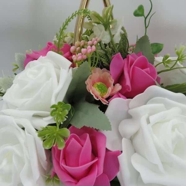 Decor masina pentru nunta verighete decorate cu flori roz ciclam ILIF308057 9
