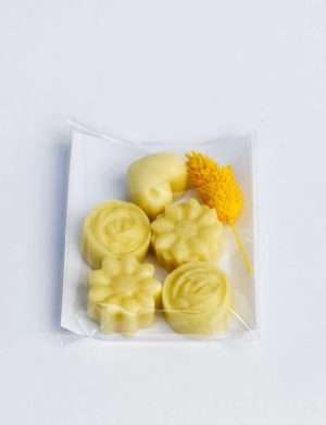Marturii capsule din ceara de soia si parfum de grepfruit/mango – galben – AMB308006