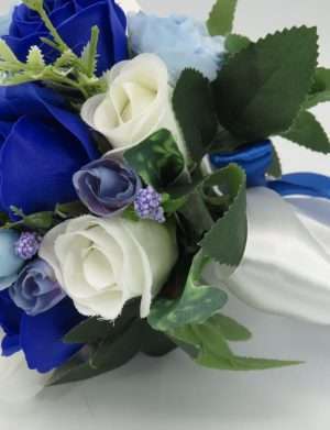Buchet mireasa/nasa cu flori de matase, alb-albastru – ILIF309008