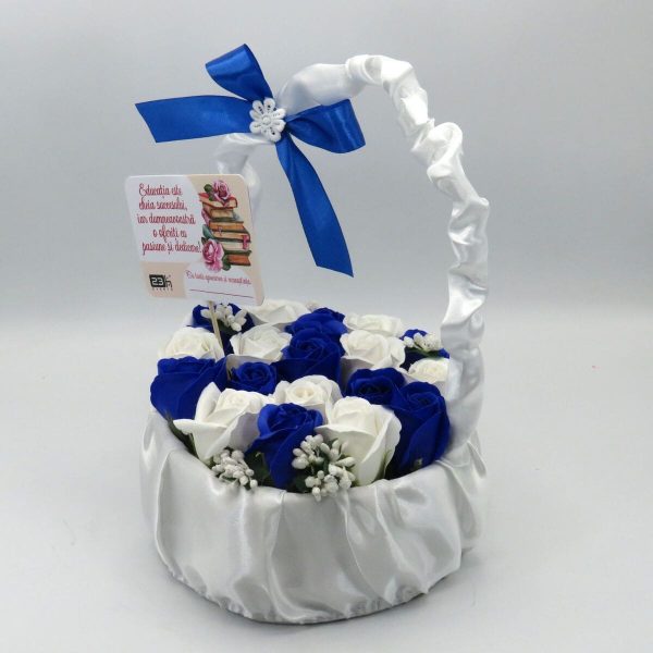 Aranjament cadou pentru cadre didactice, cu flori de sapun in cosulet, albastru regal ILIF310040 (8)