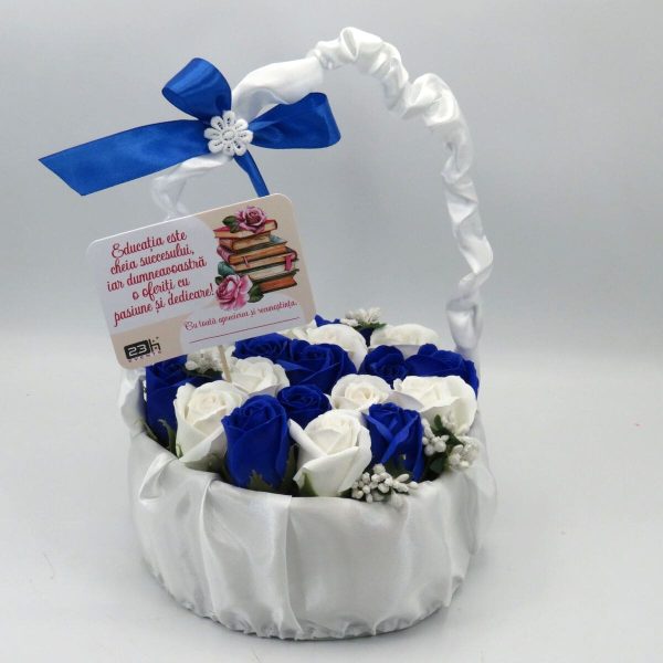 Aranjament cadou pentru cadre didactice, cu flori de sapun in cosulet, albastru regal ILIF310040 (9)