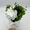 Buchet mireasanasa cu flori uscate si orhidee din silicon, alb&verde ILIF310048 (3)