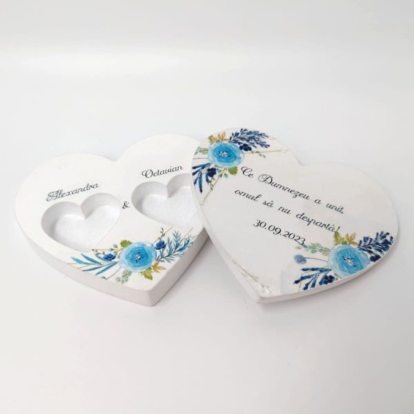 Cutie verighete in forma de inima, model personalizat Flori Albastre DSPH310024 (1)