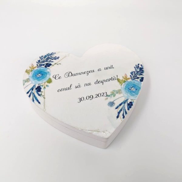 Cutie verighete in forma de inima, model personalizat Flori Albastre DSPH310024 (2)