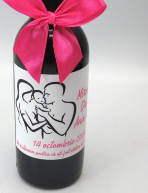 Marturie nunta, Sticluta de Vin personalizata, fundita roz ciclam- ILIF310024