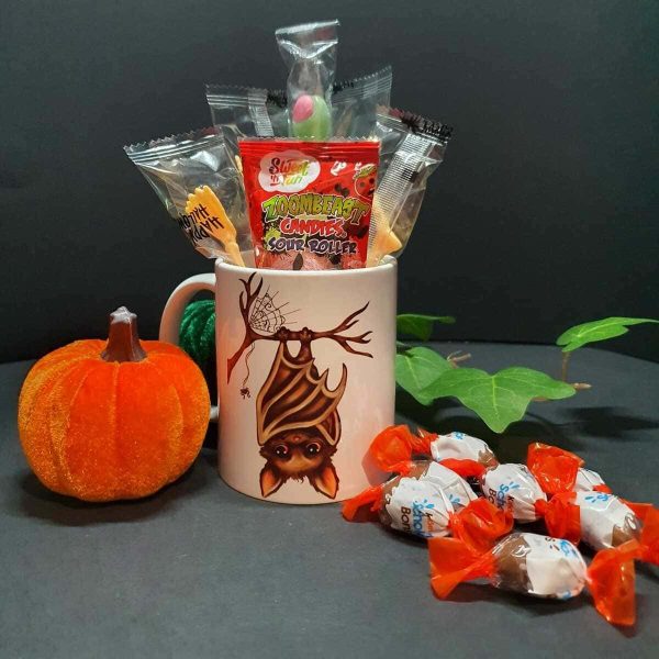 Set cadou Halloween Bat cu cana ceramica si dulciuri KLTM310003 (1)
