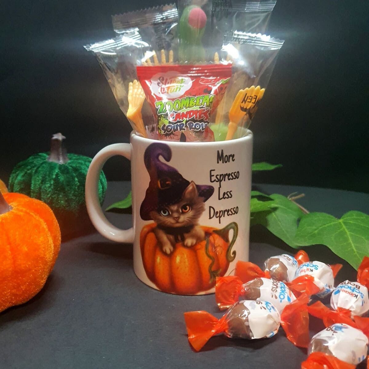 Set cadou Halloween Pumpkin cu cana ceramica si dulciuri KLTM310002 (2)