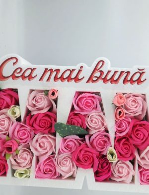 Aranjament cadou pentru mama, cu trandafiri de sapun roz – ILIF311022