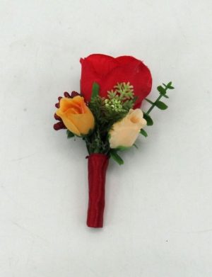 Cocarda de pus in piept cu flori de matase si stamine – ILIF311010