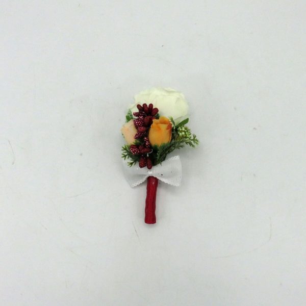 Cocarda de pus in piept cu flori de matase si stamine – ILIF311012 (3)