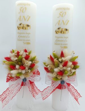 Set 2 lumanari Nunta de Aur + buchet mireasa + cocarda, cu flori uscate multicolore – FEIS312007