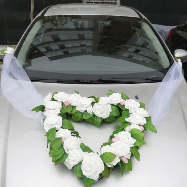 Decor masina pentru nunta cu tulle si trandafiri din spuma, alb ILIF401001 (2)