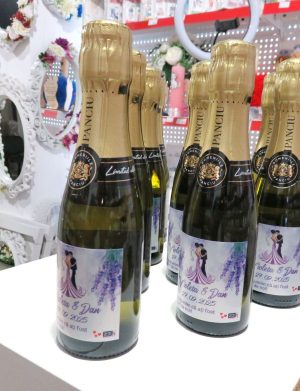 Marturie nunta, Sticluta Vin Spumant – Lavanda Mov, personalizata – ALIF403039
