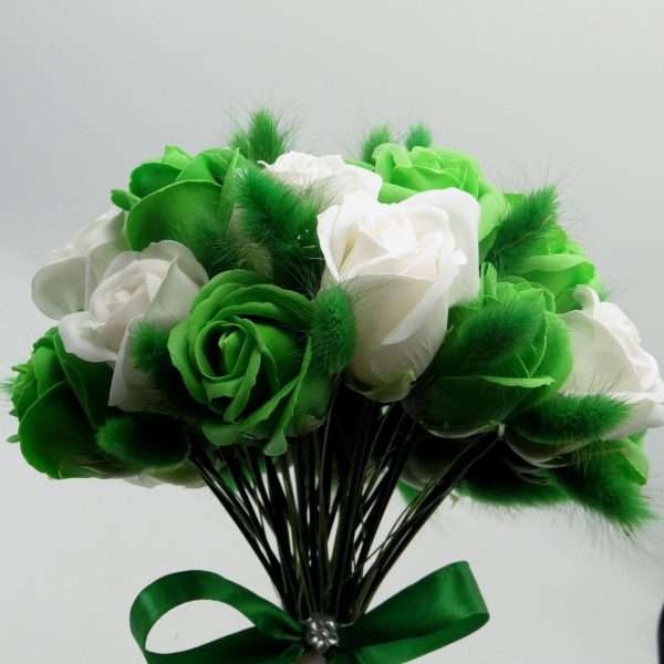 Buchet mireasanasa cu flori de sapun, alb si verde ILIF406021 (12)