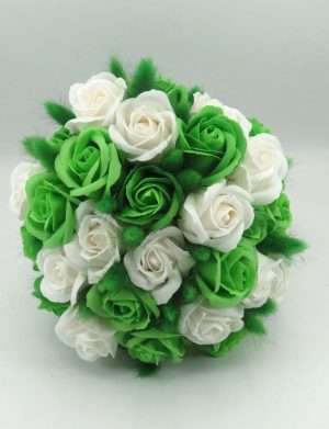 Buchet mireasa/nasa cu flori de sapun, alb si verde – ILIF406021