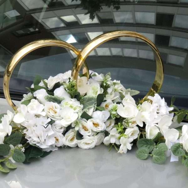 Decor masina pentru nunta, verighete decorate cu flori de matase si silicon, alb verde ILIF406023 (11)