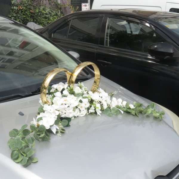 Decor masina pentru nunta, verighete decorate cu flori de matase si silicon, alb verde ILIF406023 (4)