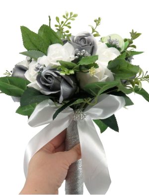 Buchet mireasa/nasa cu flori de sapun, alb-argintiu-verde – ILIF408003