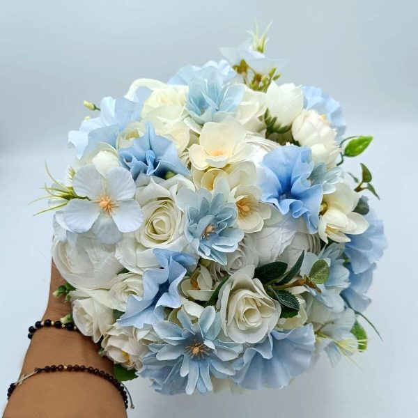 Buchet mireasanasa cu flori de matase, alb bleu FEIS409011 (1)