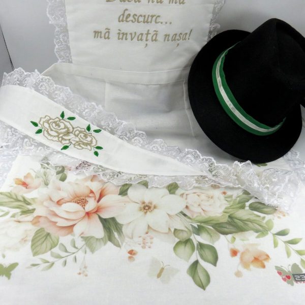 Set dezgatit mireasa 4 piese, model floral cu broderie crem, palarie neagra si bentita ODIS409001 (3)