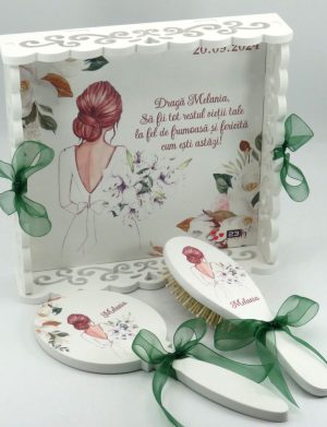 Set gatit mireasa, White Flowers, tavita dantelata personalizata, 3 piese – ILIF409007