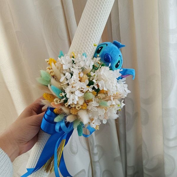 Lumanare botez personalizată, ceară naturală și aranjament floral, albastru-ivory - FEIS502004