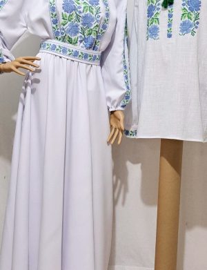 Rochie damă și ie bărbătească brodate tradițional, set damă – bărbat, bleu-verde – LLDJ502004