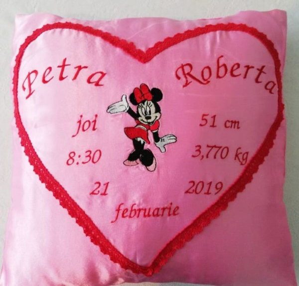 Pernuță brodată cu datele de naștere ale copilului, roz cu Minnie LLDJ502009