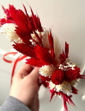 Coroniță din flori uscate – model reglabil, cromatică roșu-alb – AMB506001