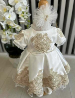 Rochiță botez fetiță, albă cu danteluță ivory – ILIF505023