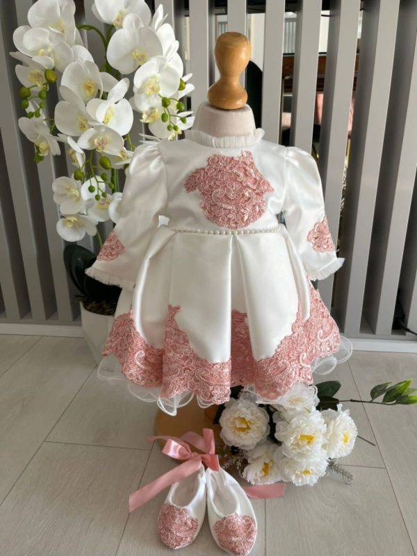 Rochiță botez fetiță, albă cu danteluță roz pudră ILIF505022 (3)