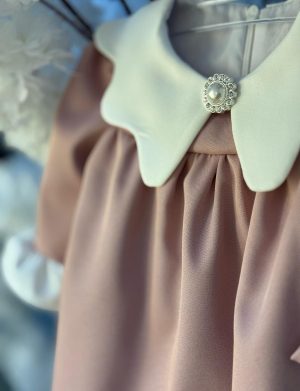 Rochiță botez fetiță, culoare roz pudră cu guleraș – ILIF505037
