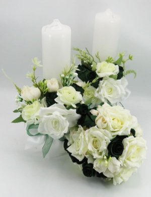 Set 2 lumânări cununie decorate + buchet, flori de mătase verde & alb – ILIF505034