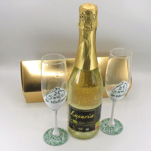 Cadou aniversare 25 de ani - Vin Spumant Luxuria cu foita de aur 23k si 2 pahare decorate manual - ALIF506070 - imagine 8