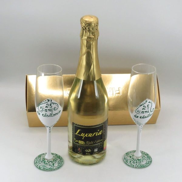 Cadou aniversare 25 de ani - Vin Spumant Luxuria cu foita de aur 23k si 2 pahare decorate manual - ALIF506070 - imagine 3