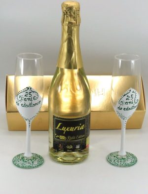 Cadou aniversare 25 de ani – Vin Spumant Luxuria cu foita de aur 23k si 2 pahare decorate manual – ALIF506070