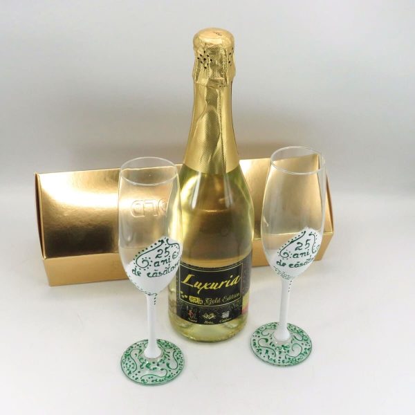 Cadou aniversare 25 de ani - Vin Spumant Luxuria cu foita de aur 23k si 2 pahare decorate manual - ALIF506070 - imagine 10