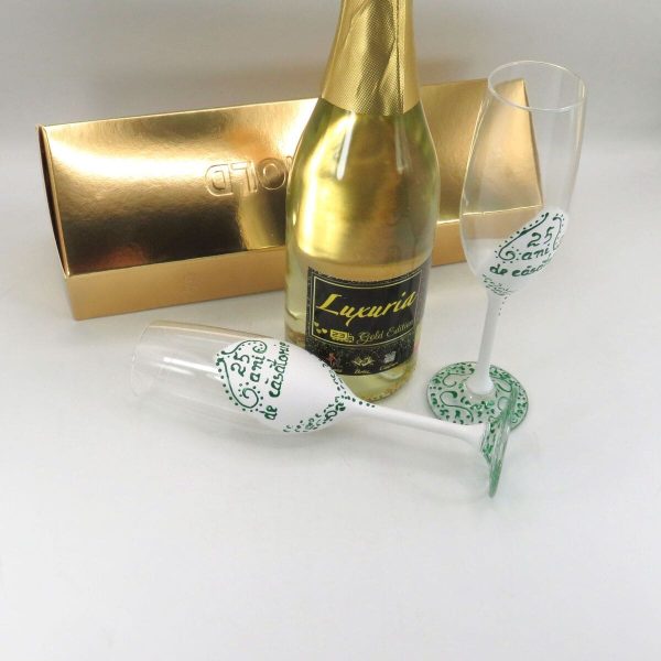 Cadou aniversare 25 de ani - Vin Spumant Luxuria cu foita de aur 23k si 2 pahare decorate manual - ALIF506070 - imagine 7